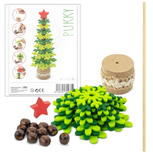 ÁRVORE DE NATAL EM RPET E MADEIRA RECICLADA "PUKKY"