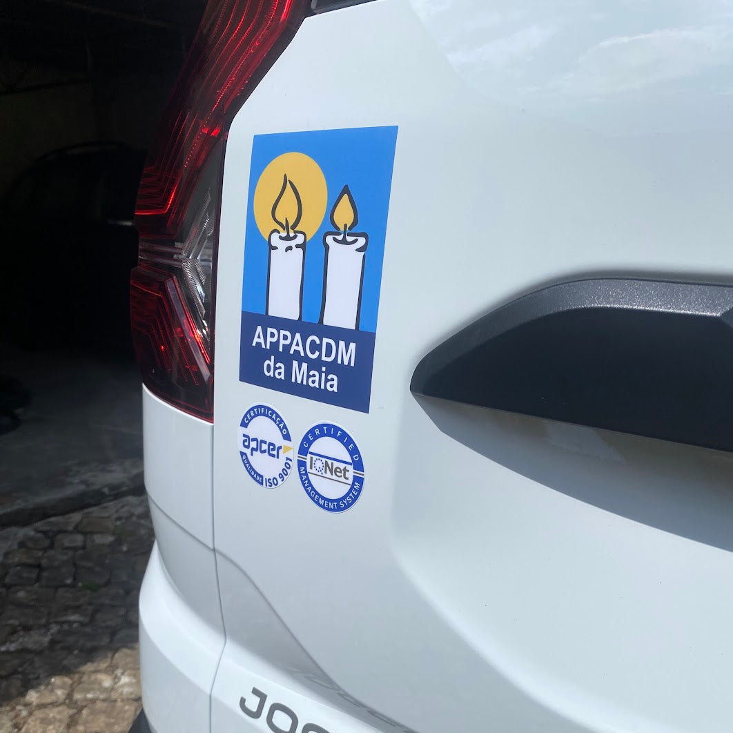 Projeto de viatura - APPACDM — Design, produção e aplicação de vinil | Copimaia